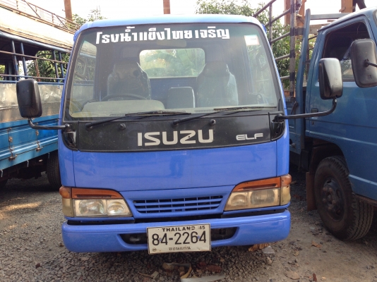 ขาย ISUZU NKR รถห้าง หัวดี คัซซีสวย หัวสวย  เครื่องดี ไม่มีเยิ้ม ไม่มีไอ สภาพพร้อมใช้