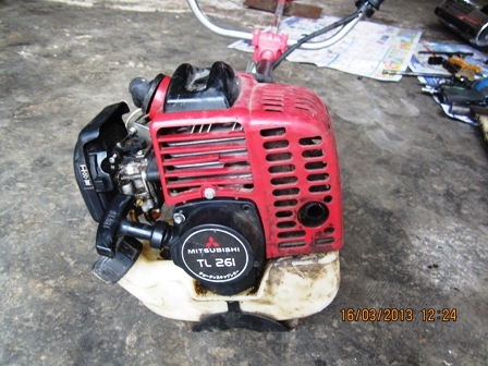 เครื่องตัดหญ้า Mitsubishi TL261 สภาพดี ราคาถูก ของแท้ครับ เครื่องตัดหญ้า Mitsubishi TL261 สภาพดี ราคาถูก ของแท้ครับ