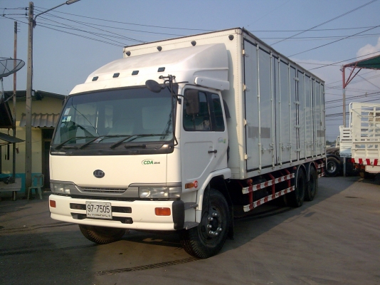 10ล้อเพลาเดียวUDตู้บรรทุกยาว7เมตรกว่า**T0891277731**