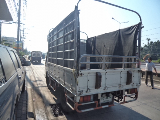 ขายลูกกระบะพร้อมคอก ถอดจาก  NKR ปี 2010