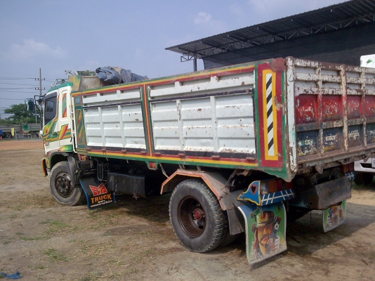 6ล้อ ดั้มใหญ่HINOเมกก้า220HP