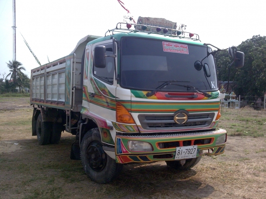 6ล้อ ดั้มใหญ่HINOเมกก้า220HP