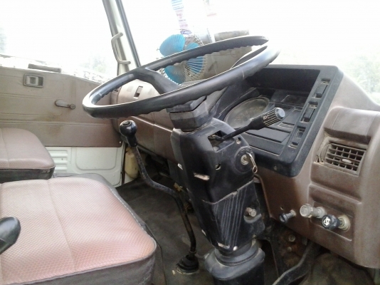 ขายหกล้อดั้มเครื่อง 165แรง แรงจัดประหยัดจริง ราคาแค่ 650000 บาทหรือให้จัดเป็นดั้มดินให้ก็ได้นะครับราคาเดิมครับหรือรองต่อรองดูก่อนก็ได้