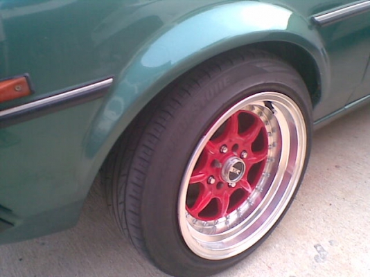 ขายรถ TOYOTA KE70  DX สีเขียว 4ประตู เครือง 4K ล้อแม็กขอบ 15 XXR กว้าง8นิ้ว สีแดง