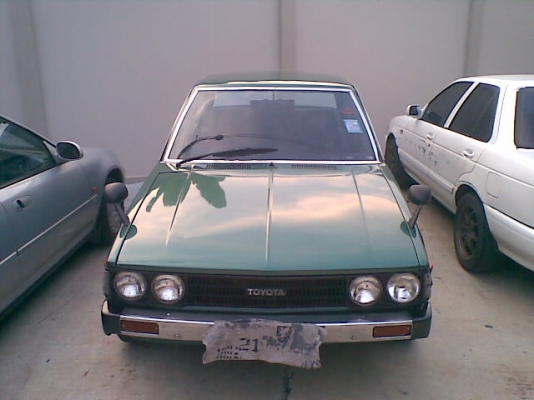 ขายรถ TOYOTA KE70  DX สีเขียว 4ประตู เครือง 4K ล้อแม็กขอบ 15 XXR กว้าง8นิ้ว สีแดง