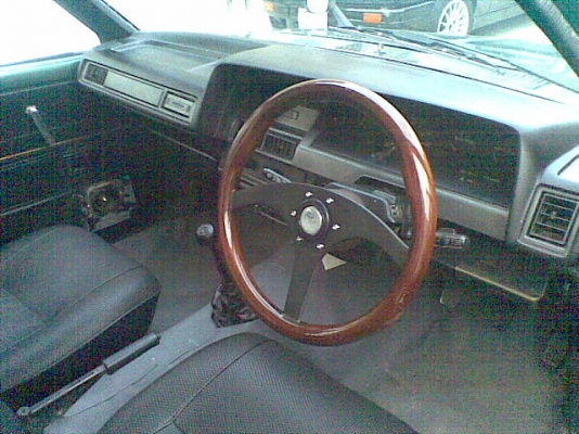 ขายรถ TOYOTA KE70  DX สีเขียว 4ประตู เครือง 4K ล้อแม็กขอบ 15 XXR กว้าง8นิ้ว สีแดง