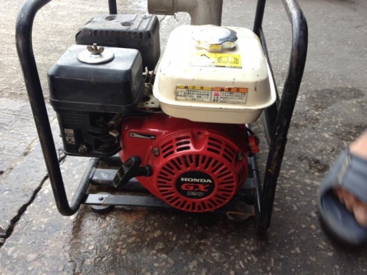 เครื่องสูบน้ำฮอนด้าเก่าญี่ปุ่นเครื่อง นิ่มมากครับ ขายถูก ส่งได้ครับ