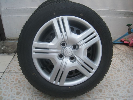 ขายกะทะล้อ Honda jazz ขอบ15 4/100 +ฝาครอบ + ยางปลายปี12 ( 081-3747940)