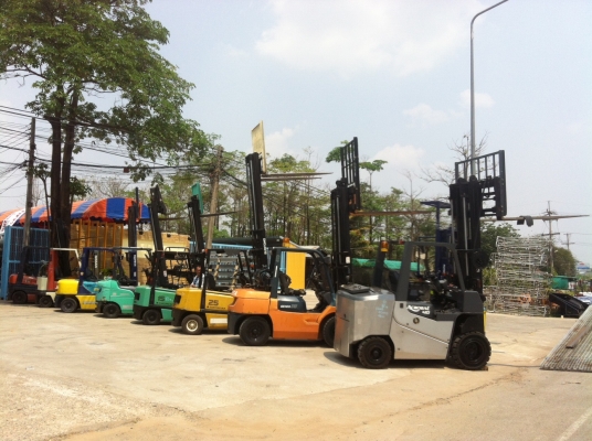 ขายฟอร์คลิฟต์     แท้จาญี่ปุ่น สีเดิมและตัวถังสภาพเดิมจากญี่ปุ่น     นำเข้าจากญี่ปุ่น  ไม่เคยใช้งานในเมืองไทย สภาพ พร้อมใช้งาน  เราเน้นตัวถังและสีเดิมจากประเทศญี่ปุ่น