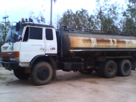 รถ HINO เครื่อง EH  700  168  แรง พร้อมถังน้ำ  เครื่องดี ครัชชีสวย ยางดี 10  เส้น  สภาพพร้อมใช้งาน