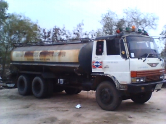 รถ HINO เครื่อง EH 700 168 แรง พร้อมถังน้ำ เครื่องดี ครัชชีสวย ยางดี 10 เส้น สภาพพร้อมใช้งาน รถ HINO เครื่อง EH 700 168 แรง พร้อมถังน้ำ เครื่องดี ครัชชีสวย ยางดี 10 เส้น สภาพพร้อมใช้งาน