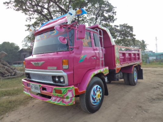 เพื่อนฝากขายรถ6ล้อฮีโน่ดั้ม ตกแต่งเต็มสูตร.. สภาสวยๆๆพร้อมใช้งานคับ(เจ้าของรถไปรับใช้ชาติคับ)