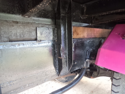 เพื่อนฝากขายรถ6ล้อฮีโน่ดั้ม ตกแต่งเต็มสูตร.. สภาสวยๆๆพร้อมใช้งานคับ(เจ้าของรถไปรับใช้ชาติคับ)