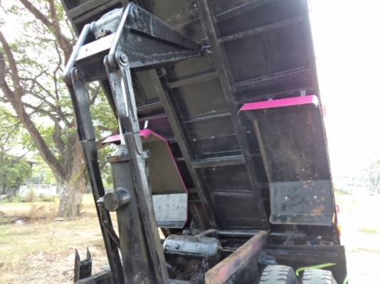 เพื่อนฝากขายรถ6ล้อฮีโน่ดั้ม ตกแต่งเต็มสูตร.. สภาสวยๆๆพร้อมใช้งานคับ(เจ้าของรถไปรับใช้ชาติคับ)