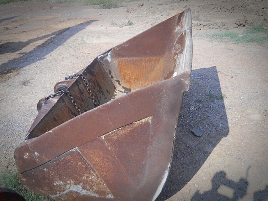 บุ้งกี๋ตักทรายเก่านอกสนใจโทร 082-7211671 อี๊ด สองห้อง