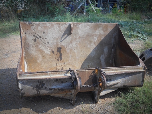 บุ้งกี๋ตักทรายเก่านอกสนใจโทร 082-7211671 อี๊ด สองห้อง