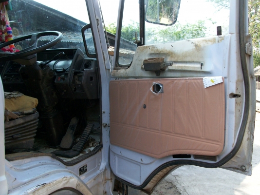 มาอีกแล้วครับ 6ล้อเทเลอร์ HENO FD176 สภาพพร้อมใช้ครับ ซื้อหัวเก๋งอย่างเดียวก็ขายครับ จัดไฟแนนนต์ได้400000ครับ