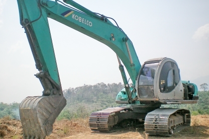 KOBELCO SK200 MACK 5ซุปเปอร์ ไฟฟ้่าครบเอวแน่นช่วงล่างเต็ม