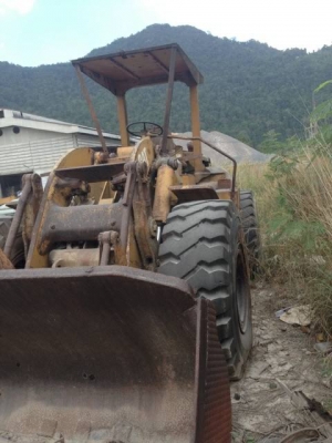 ขายรถตักล้อยาง CAT 950B รถพร้อมใช้งาน สนใจโทร 0819701072