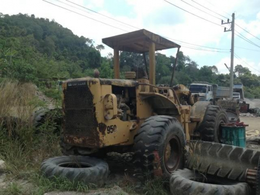 ขายรถตักล้อยาง CAT 950B รถพร้อมใช้งาน สนใจโทร 0819701072 ขายรถตักล้อยาง CAT 950B รถพร้อมใช้งาน สนใจโทร 0819701072