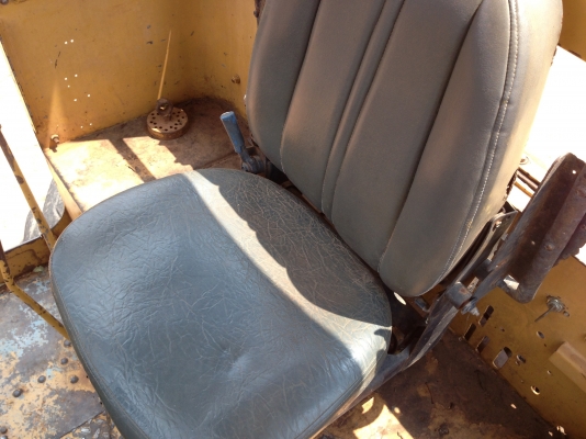 CAT 12EG รถเกรดเดอร์ สภาพดีพร้อมใช้งานได้เลย เครื่องแรงดีไม่มีเยิ้ม ระบบควบคุมต่างๆใช้งานได้ดีทุกชิ้นส่วนไม่มีปัญหา ช่วงล่างดี ยางสภาพดี 60\% พร้อมทำงานได้เลย เอกสารสัญญาซื้อขาย ราคาต่อรองได้ครับ CAT 12EG รถเกรดเดอร์ สภาพดีพร้อมใช้งานได้เลย เครื่องแรงดีไม่มีเยิ้ม ระบบควบคุมต่างๆใช้งานได้ดีทุกชิ้นส่วนไม่มีปัญหา ช่วงล่างดี ยางสภาพดี 60\% พร้อมทำงานได้เลย เอกสารสัญญาซื้อขาย ราคาต่อรองได้ครับ