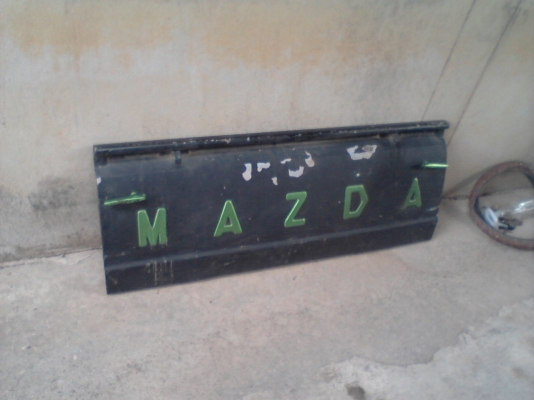 ฝาท้าย มาสด้า 1000