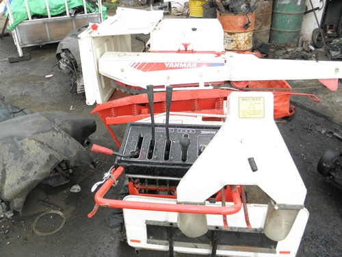 ขายถูกพร้อมใช้ รถนวดข้าว