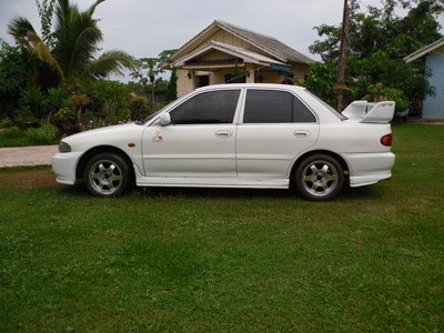 ขาย E Car สีขาว สภาพสวยๆ พร้อมโอน ขับต่อได้เลย