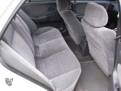 ขาย E Car สีขาว สภาพสวยๆ พร้อมโอน ขับต่อได้เลย