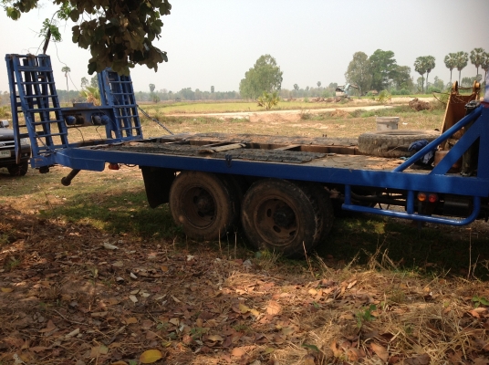 ขายเทเลอลากรถเกี่ยวแบคโฮสภาพดี ขายเทเลอลากรถเกี่ยวแบคโฮสภาพดี