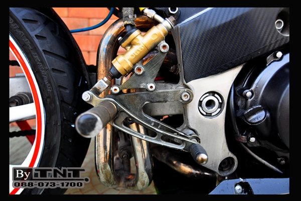 <TNT>ขาย Honda VFR(NC-30) 400 cc./ปี92/สีขาว/ทะเบียนแท้/แฟริ่งแต่ง..สวยๆ>>>>>คับ