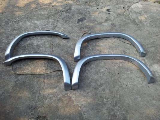 คิ้วล้อ Toyota / Isuzu / Mitsu งานสวยอย่างหนา