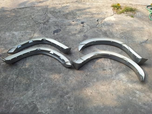 คิ้วล้อ Toyota / Isuzu / Mitsu งานสวยอย่างหนา