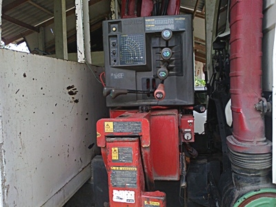 ร๊อกกี้ ติดเครน3.7ตัน ขาย 85