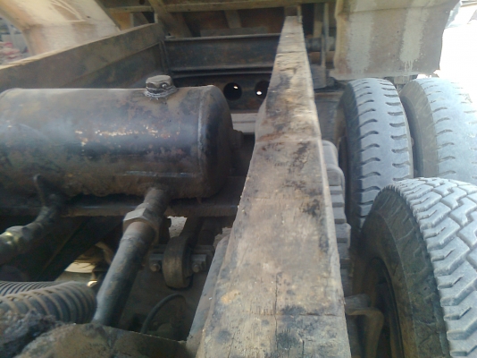 MITSUBISHI FN527M-TF 5xxx 220 แรงม้า 2 เพลา ดัมพ์