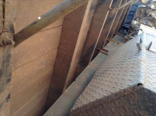 ขายกะบะคาโก้พร้อมคอกแป๊บอย่างดี