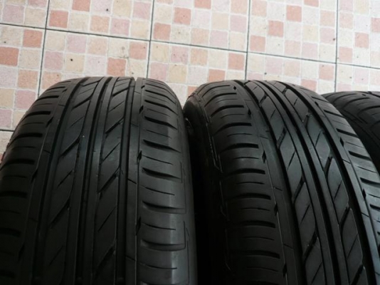 ขายยาง BRIDGESTONE ECOPIA----215-60-16----ปี11 สวยๆ 1ชุด