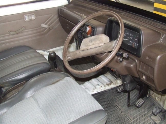 ด่วนๆ กะป๊อDaihatsu s200 กระบะเปิด3ด้านพร้อมๆ 660cc.5เกียร์ lpg แอร์