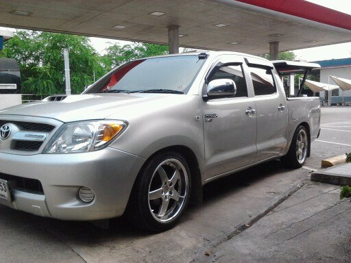 ขาย vigo 4 ประตู ปี 2007 สี่บรอนซ์เงิน ตัว E