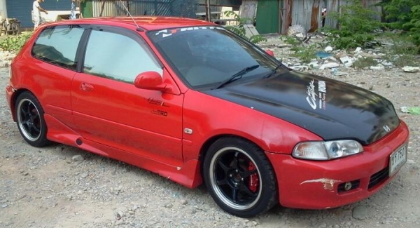 หลุดจองขายตัดด่วน..3ประตู(M/T)กระจกไฟฟ้าชุดแต่งรอบคันภายในกำมะหยี่แม็กญี่ปุ่น16"แอร์หนาวภาษีเต็ม