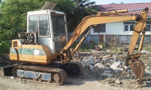 KOMATSU  PC30-6