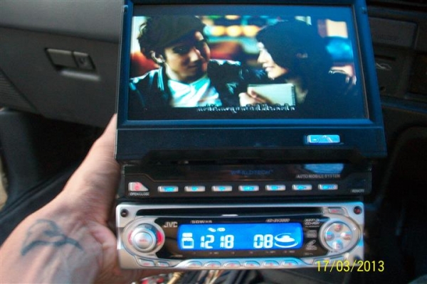 เครื่องเล่น JVC vcd cd mp3 อยากได้เท่าไหร่โทรมาคับ