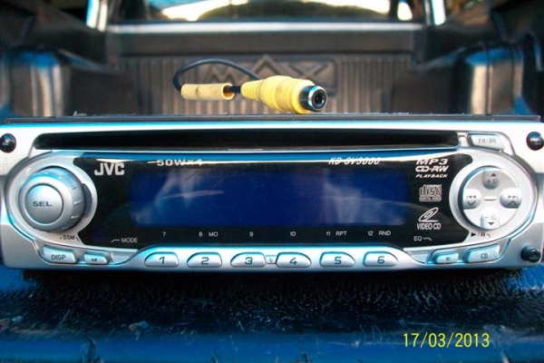 เครื่องเล่น JVC vcd cd mp3 อยากได้เท่าไหร่โทรมาคับ