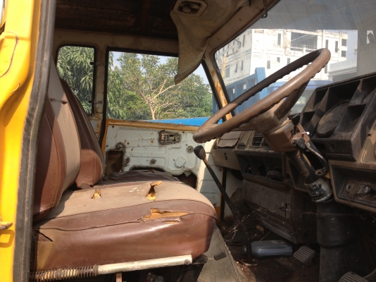 ขาย รถ 6 ล้อ อีซูซุ JCR 165 แรงม้า