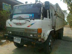 ขายรถบรรทุก 10 ดั้ม HINO 227 เครื่อง EM 100 เดิมๆ 220 แรงกะบะไม้ชลบุรียางดีคัทซีสวยเครื่องดีทะเบียนเต็ม
