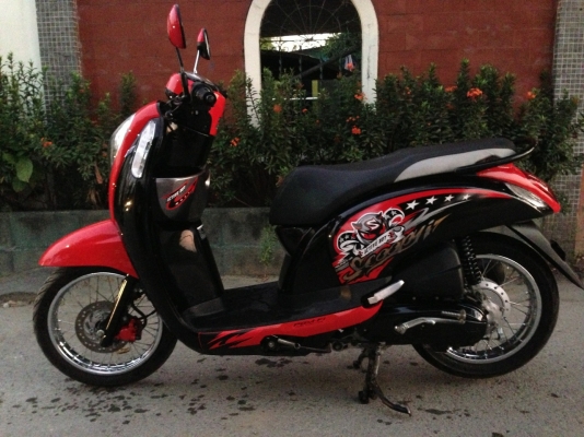 ขายscoopy-iสีเเดงดำ ปี2555