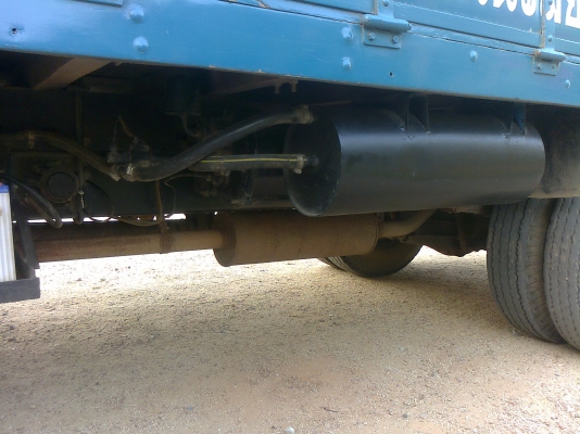 ขายหกล้อโดยสาร รุ่น nissan caball