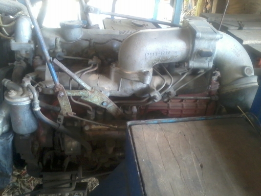 ขายรถนวดข้าว จัมโบ้9999 เครื่องแดง eh 700 165 แรง