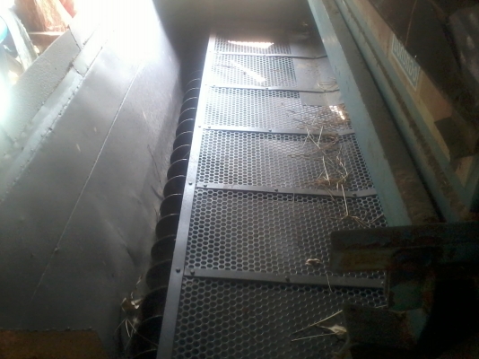 ขายรถนวดข้าว จัมโบ้9999 เครื่องแดง eh 700 165 แรง