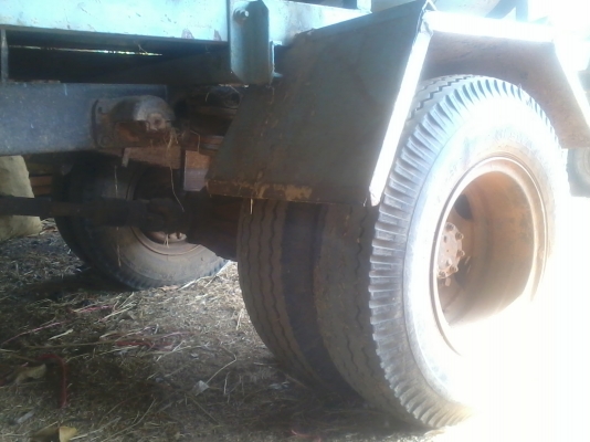 ขายรถนวดข้าว จัมโบ้9999 เครื่องแดง eh 700 165 แรง